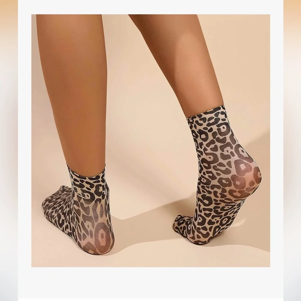 🆕 5 pairs Leopard & Cow Print Sheer Ankle Socks - Pack of Mixed Animal Prints